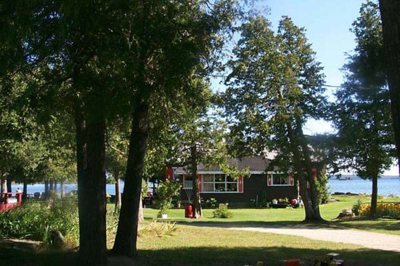Wee Point Resort Manitowaning Exterior foto