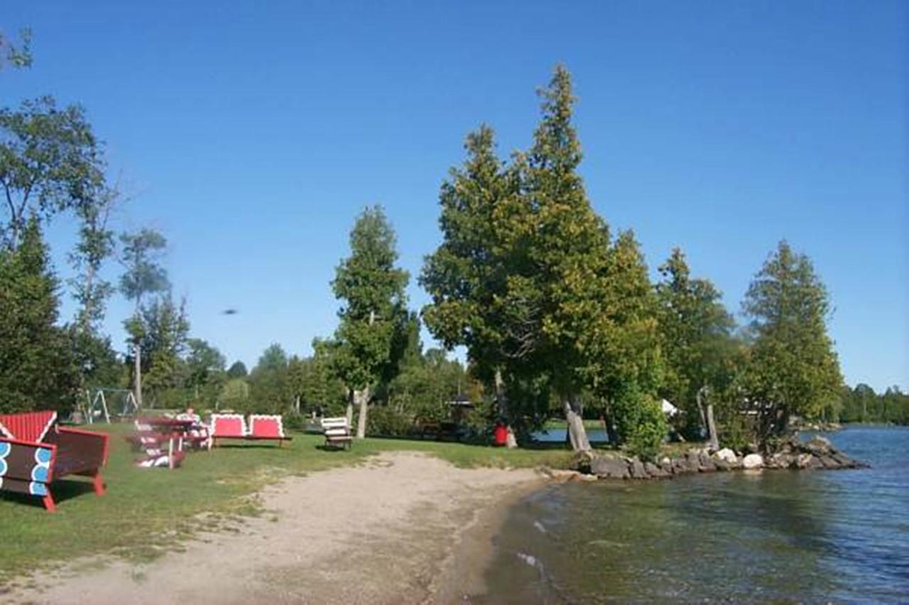 Wee Point Resort Manitowaning Exterior foto