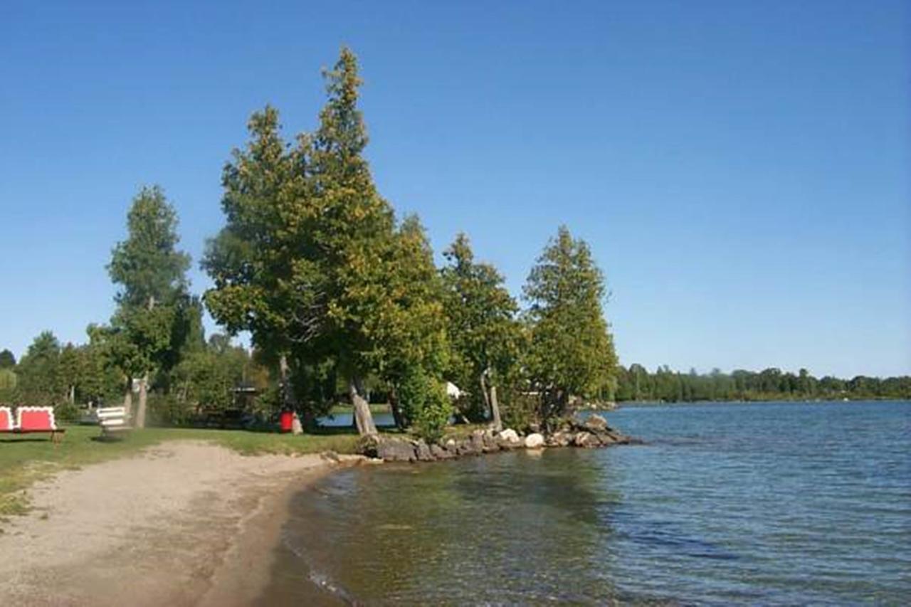 Wee Point Resort Manitowaning Exterior foto