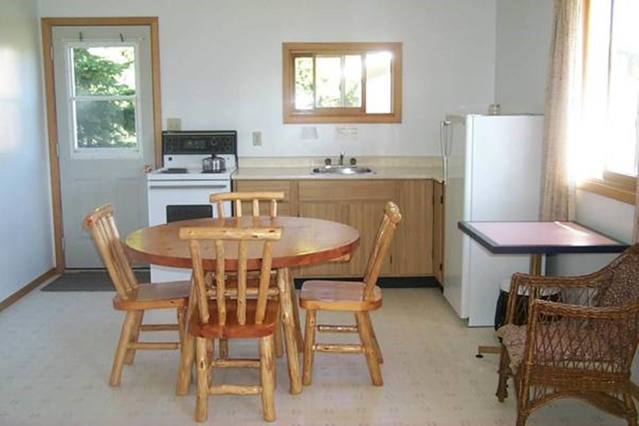 Wee Point Resort Manitowaning Zimmer foto